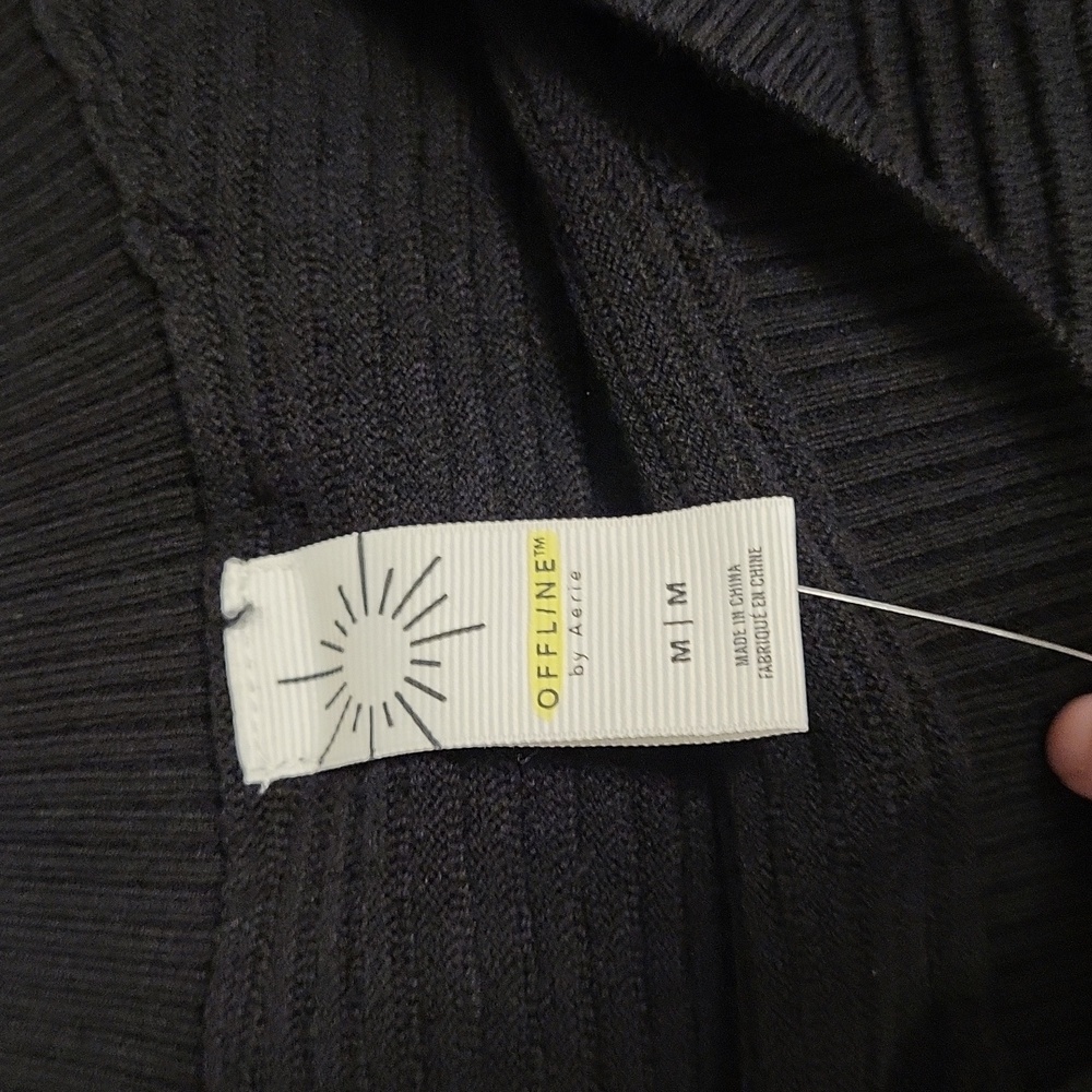 NWT! Offline by AERIE Black Home Stretch Off the Shoulder Sweater! Size M! - Picture 7 of 17